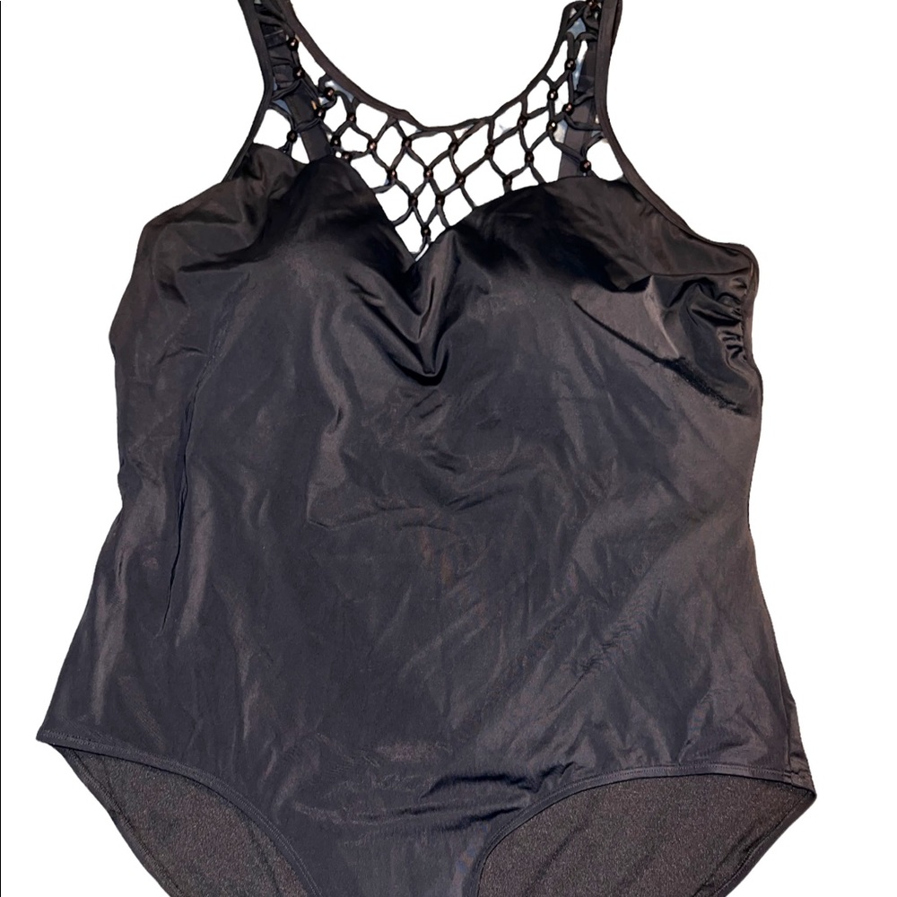 NWT “swimsuit for all” one piece tummy control swim.